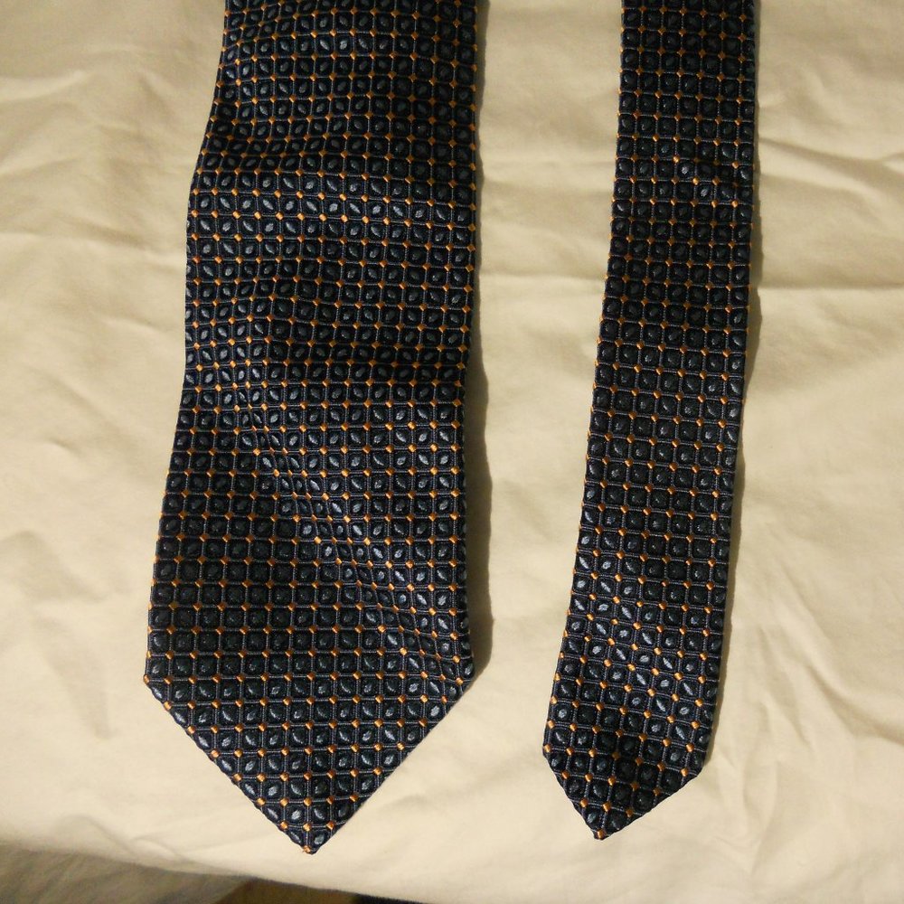XL Hugo Boss Silk Tie Italy 3.25x59" euc